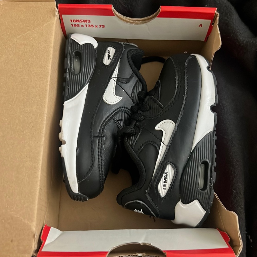 Infant Nike